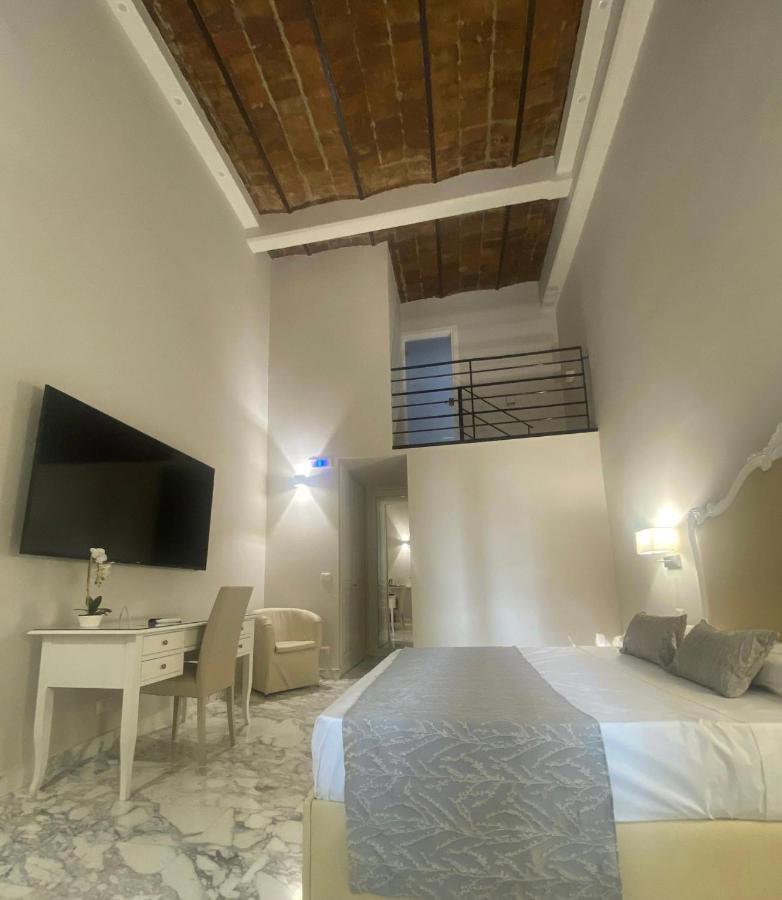 Miluar Luxury B&B - Vanvitelli เนเปิลส์ ภายนอก รูปภาพ
